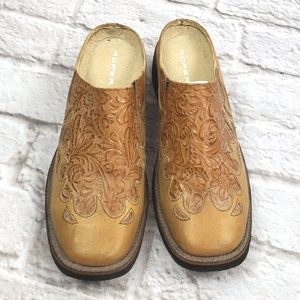 roper clogs
